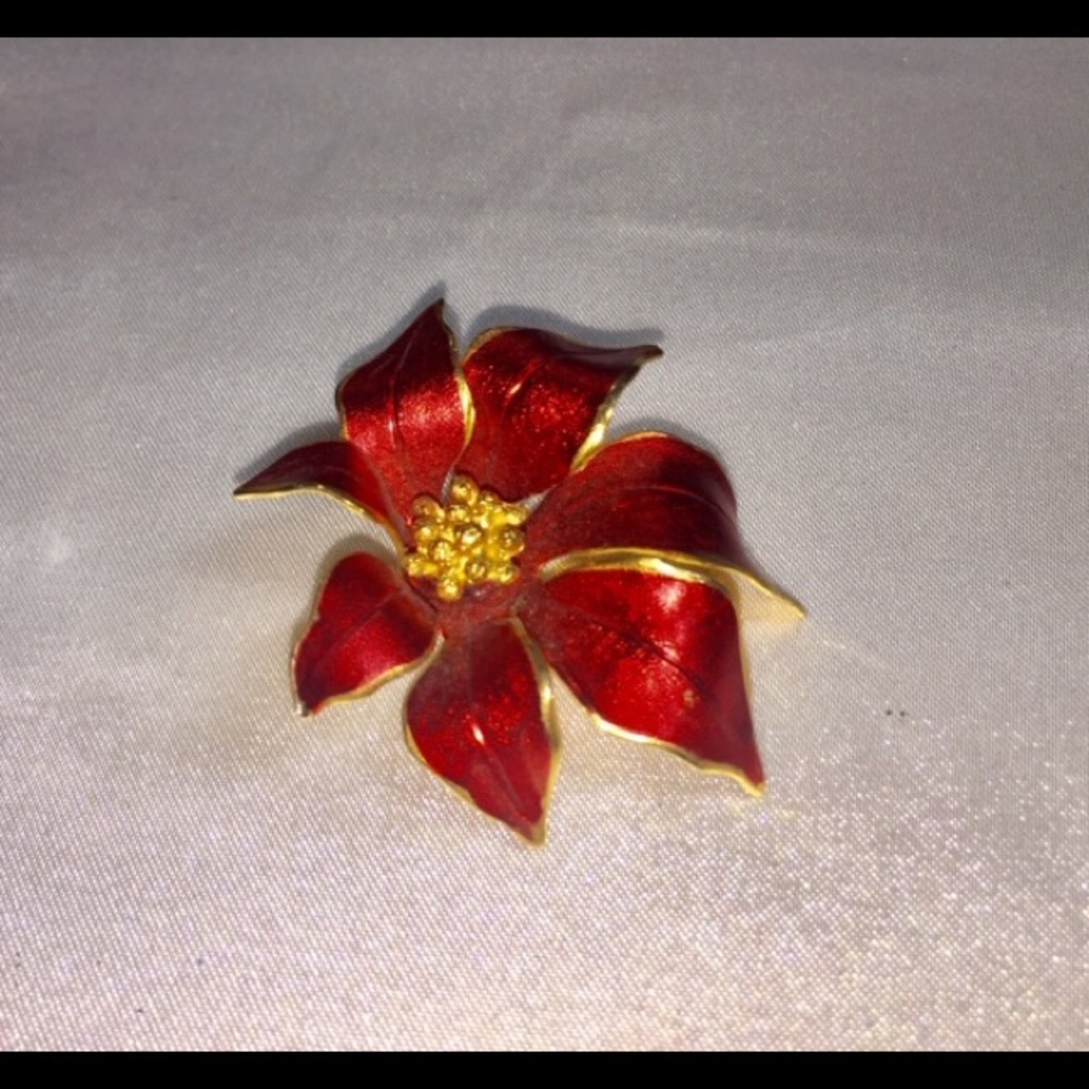 Poinsettia Pin